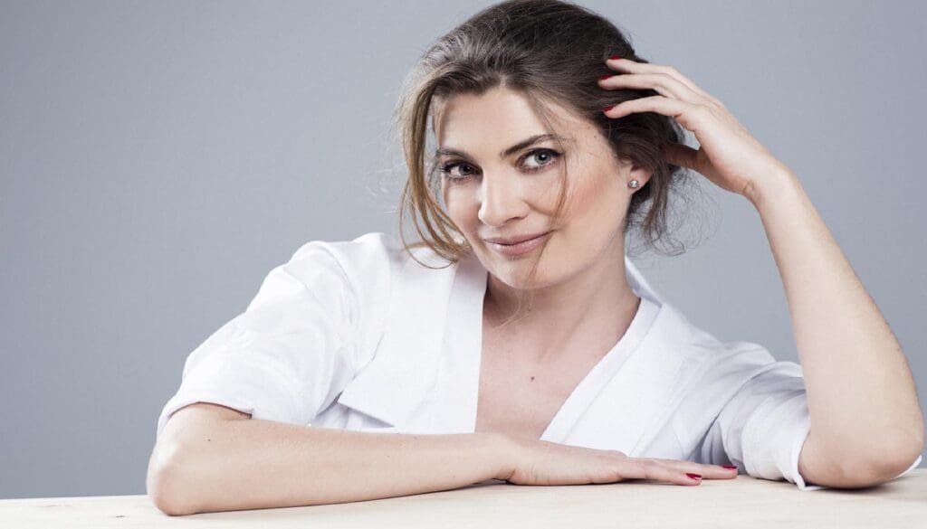 Adriana Arango defiende a su Marido “Robin no es mi Policía”