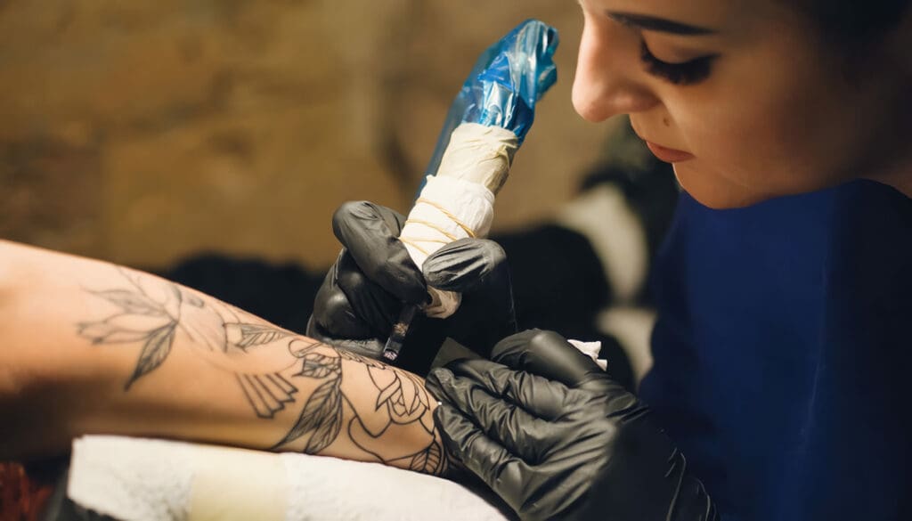 ¿Cómo Hago para Sanar mi Tatuaje? ¡Los Mejores Consejos para Cuidar tu Tatuaje!